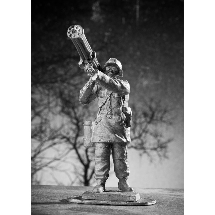 Оловянный солдатик "Немецкий солдат с ПЗРК"