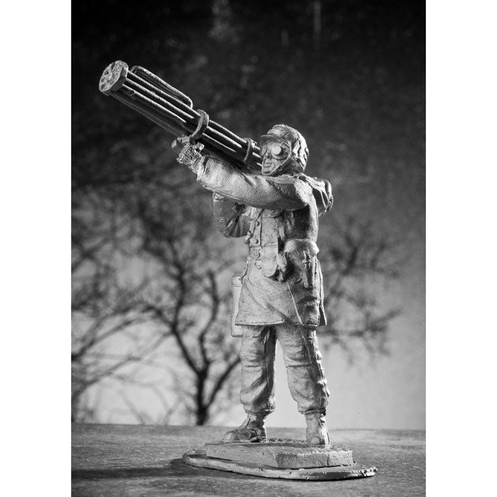 Оловянный солдатик "Немецкий солдат с ПЗРК"