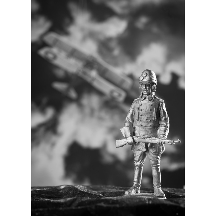 Оловянный солдатик "Летчик-наблюдатель РИА с автоматом Федорова, 1917г"