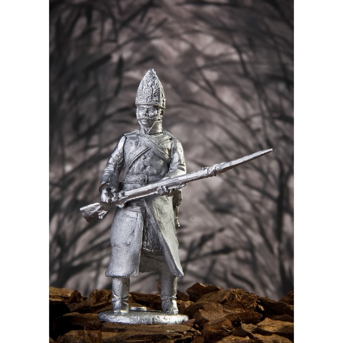Оловянный солдатик "Фузилер гренадерских полков в шинели, 1802-1804 гг."