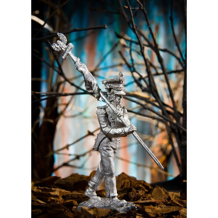 Оловянный солдатик "Знаменосец 4-го пехотного полка Варшавского герцогства, 1812"