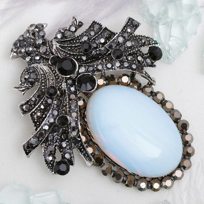Брошь-подвеска "Лунный камень" царица, в чернёном серебре