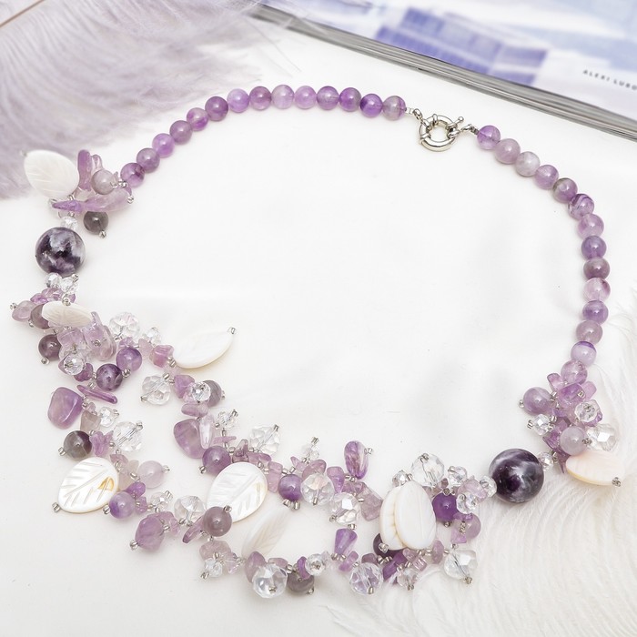 Колье листочки перламутровые "Перламутр" под аметрин