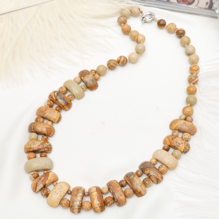 Колье пластина через шар "Яшма песочная", 50см