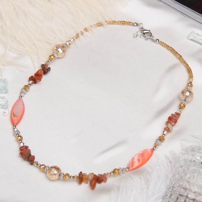 Колье перламутр с крошкой через хрусталик "Сердолик", 45см