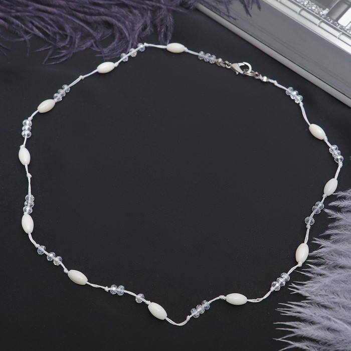 Колье "Коралл с хрусталем", цвет белый, 45см