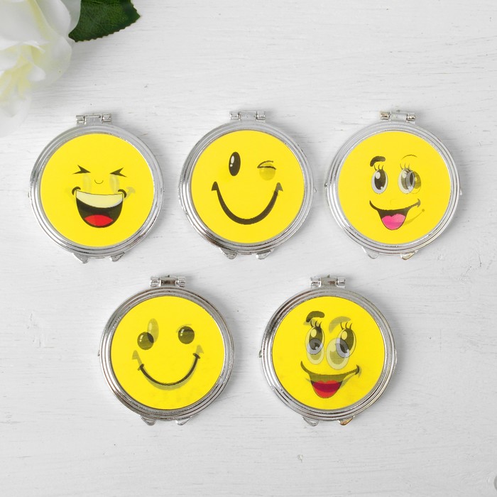 Зеркало складное «Смайл», прямоугольное, без увеличения, двустороннее, d=6,5см, цвет МИКС