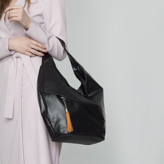 Сумка женская, отдел с перегородкой на молнии, наружный карман, цвет чёрный