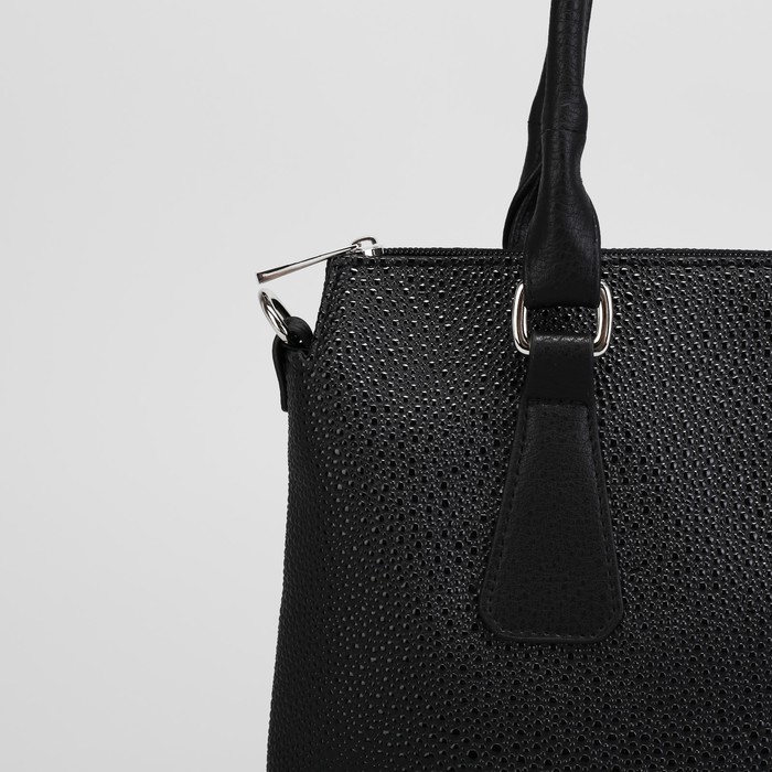 Сумка женская, отдел на молнии, наружный карман, длинный ремень, цвет чёрный