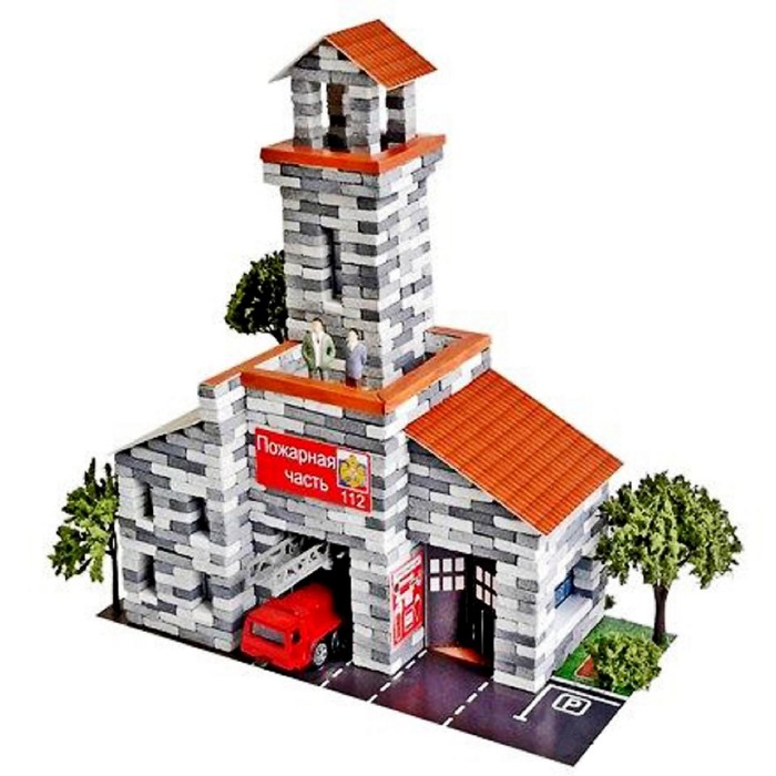 Конструктор из кирпичиков "Пожарная часть", 700 деталей