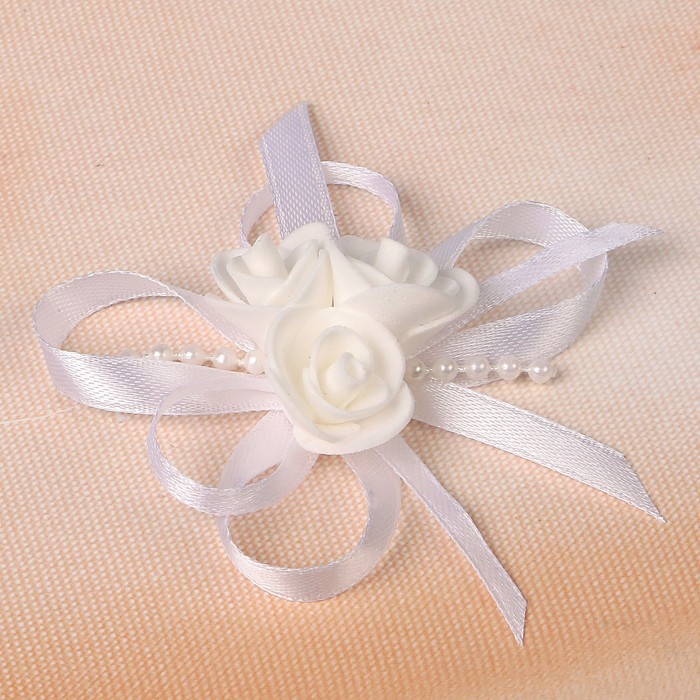 Бант свадебный для декора «С тройным цветочком» D-7 см 2 шт, цвет белый