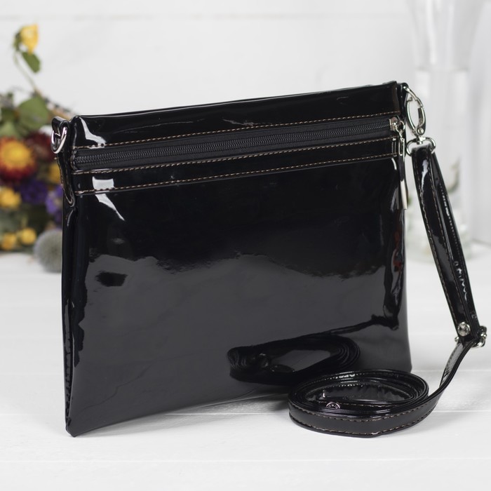 Сумка женская, отдел с перегородкой на молнии, наружный карман, регулируемый ремень, цвет чёрный