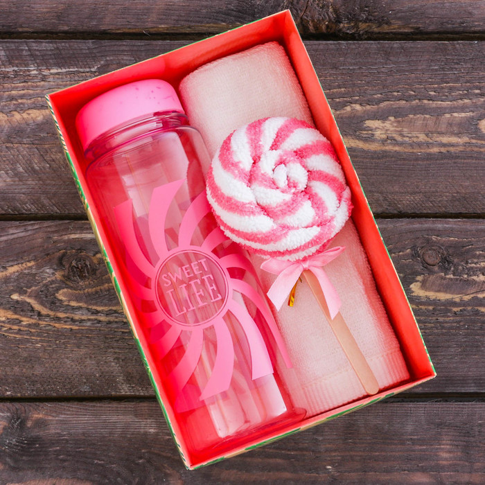 Набор &quot;Sweet life&quot;, бутылка для воды (500 мл), полотенце леденец (30 х 30 см)