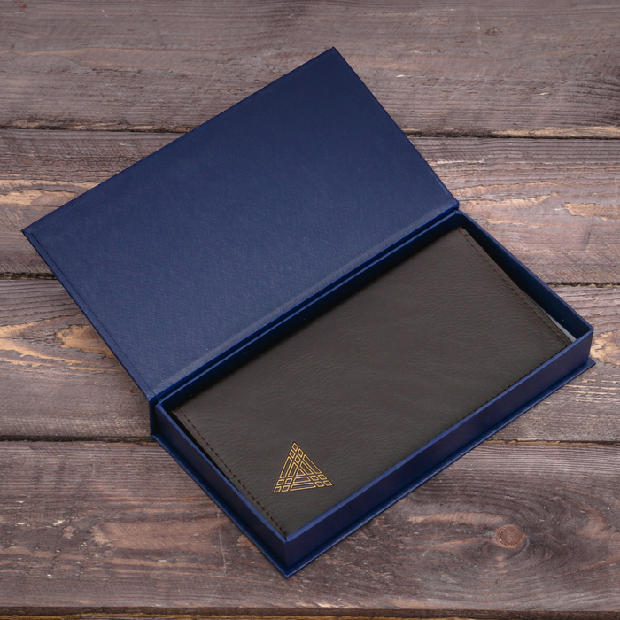 Кошелек в подарочной коробке "Настоящему мужчине", экокожа