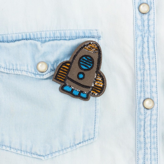 Значок текстильный "Ракета"