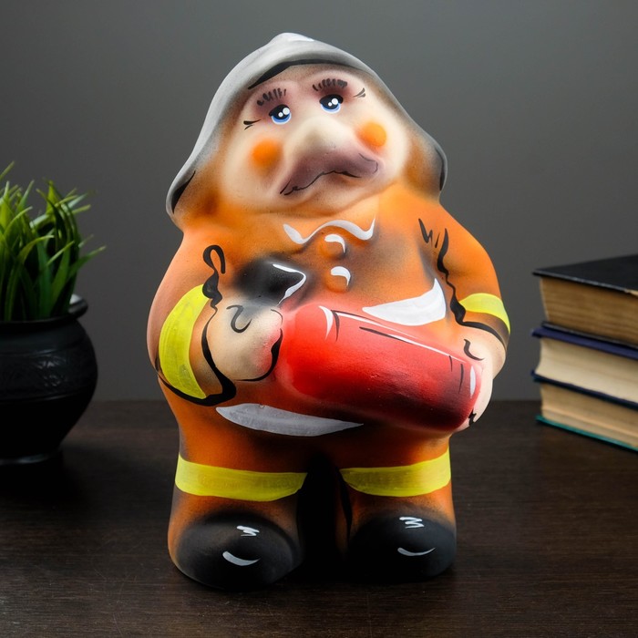 Копилка "Пожарный" 27х15см