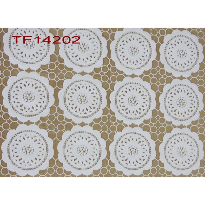 Клеенка столовая Lace "Ажурная" (рулон 22 метра), ширина 132 см, мод. TF14202