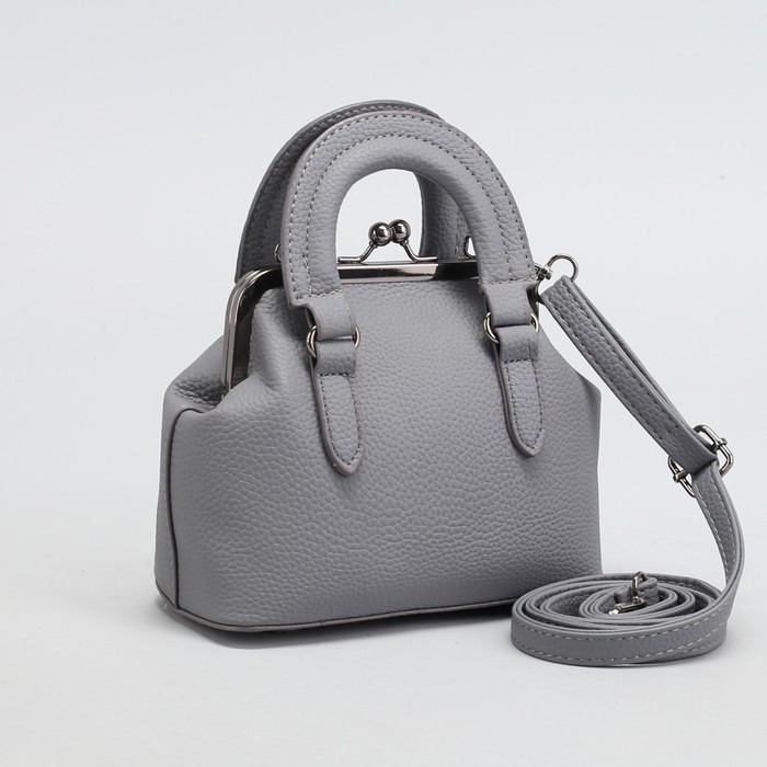 Сумка женская, отдел на фермуаре, длинный ремень, цвет серый