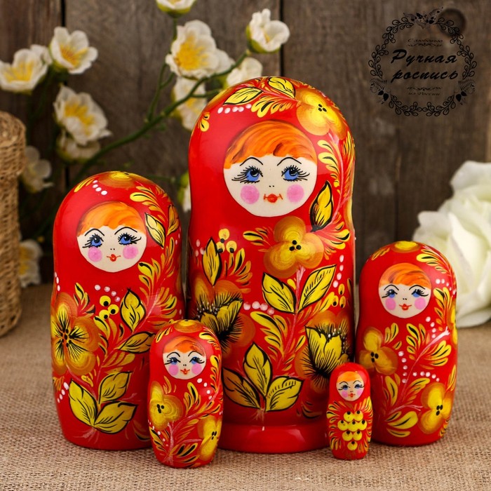 Матрёшка «Рыжая чёлка», красный платок, 5 кукольная, 18 см