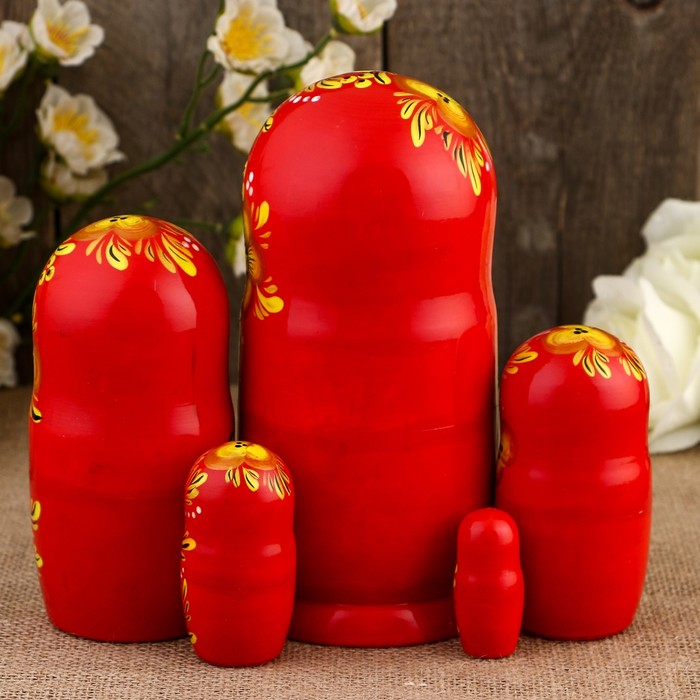 Матрёшка «Рыжая чёлка», красный платок, 5 кукольная, 18 см