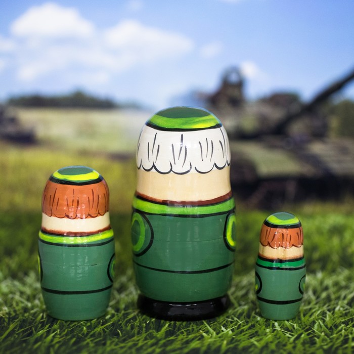 Матрешка 3 кукольная "С 23 февраля" 11 см