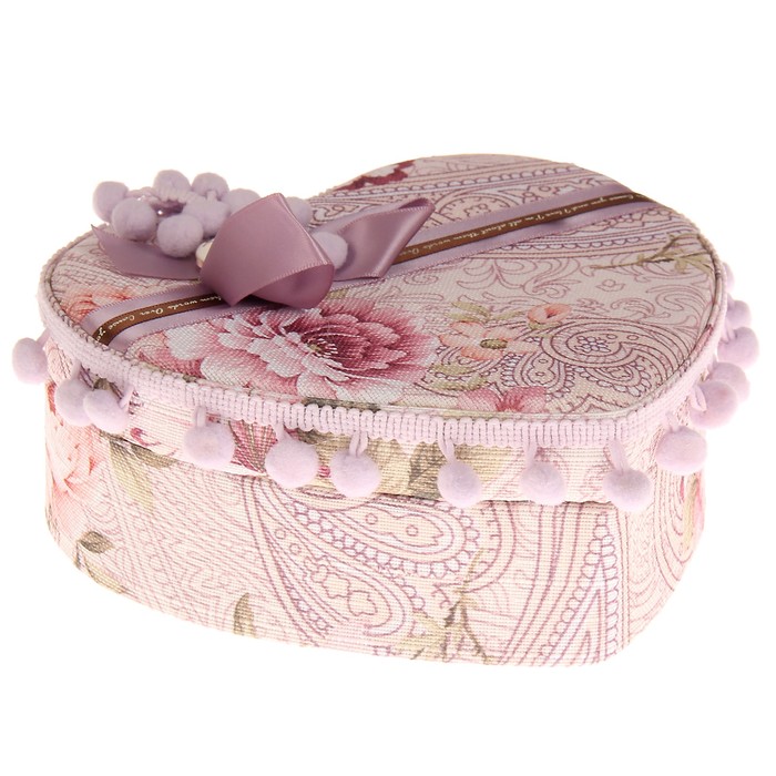 Шкатулка текстиль для украшений "Сердце с помпонами" сирень 18х16х7 см