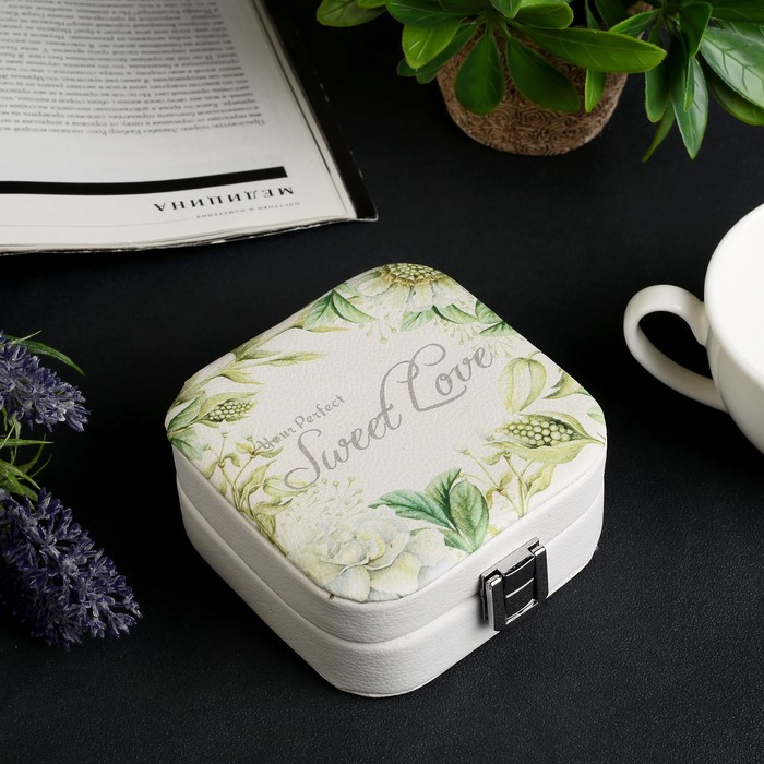 Шкатулка кожзам для украшений Sweet Love 10х10х5 см