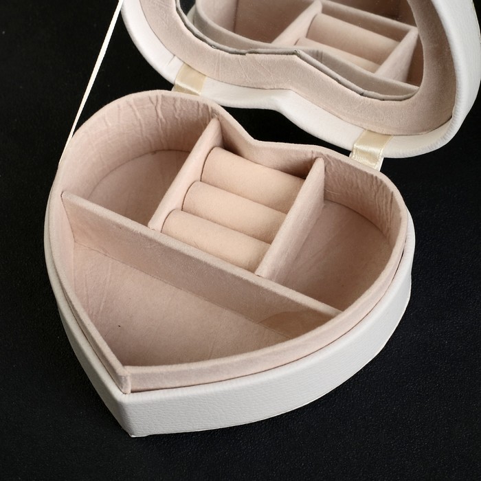 Шкатулка кожзам для украшений "Цветочное сердце" 12х11,5х5 см