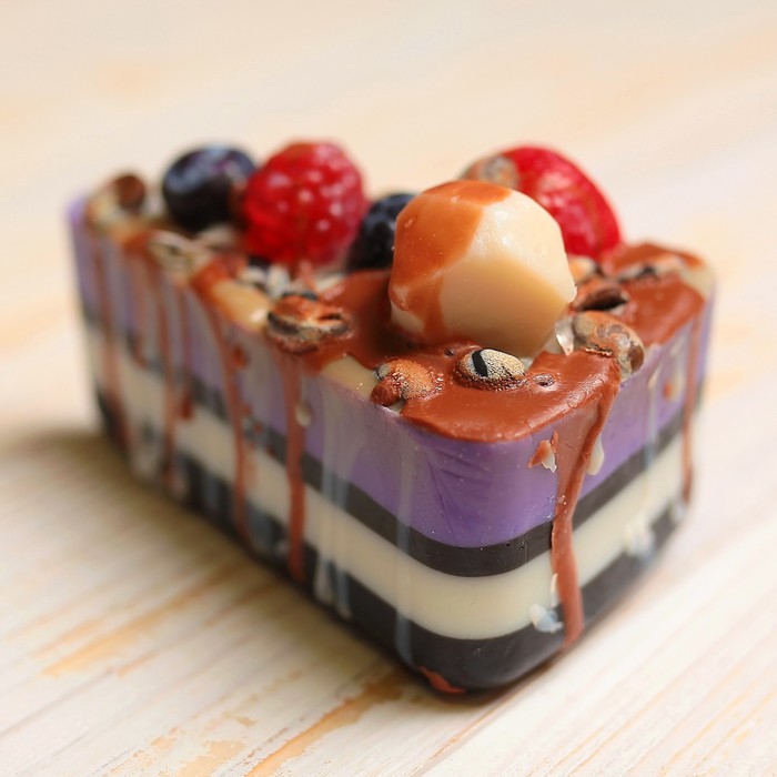 Мыло фигурное "Ягодный трюфель" 270 г