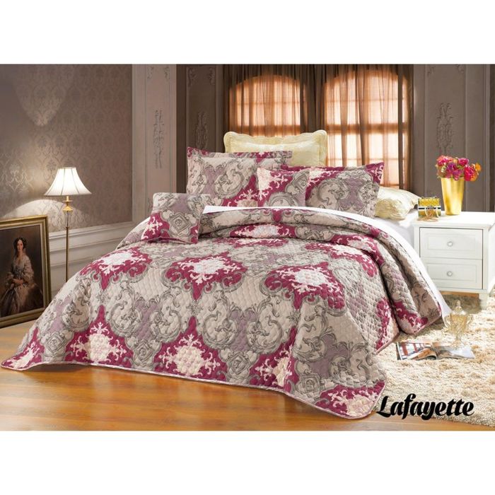 Комплект Lafayette: покрывало 240 × 260 см, наволочки 45 × 45см, 50 × 70 см по 2 шт