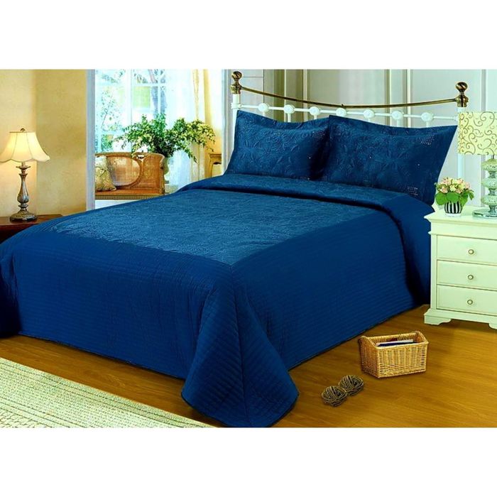 Комплект: покрывало 240 × 260 см, наволочки 50 × 70 см - 2 шт, тафта