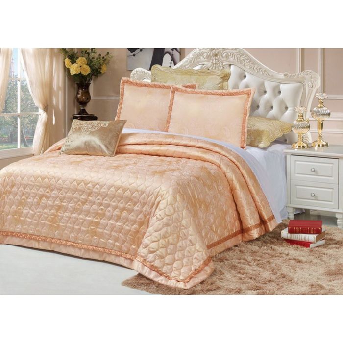 Комплект: покрывало 240 × 260, наволочки 50 × 70 см - 2 шт, жаккард