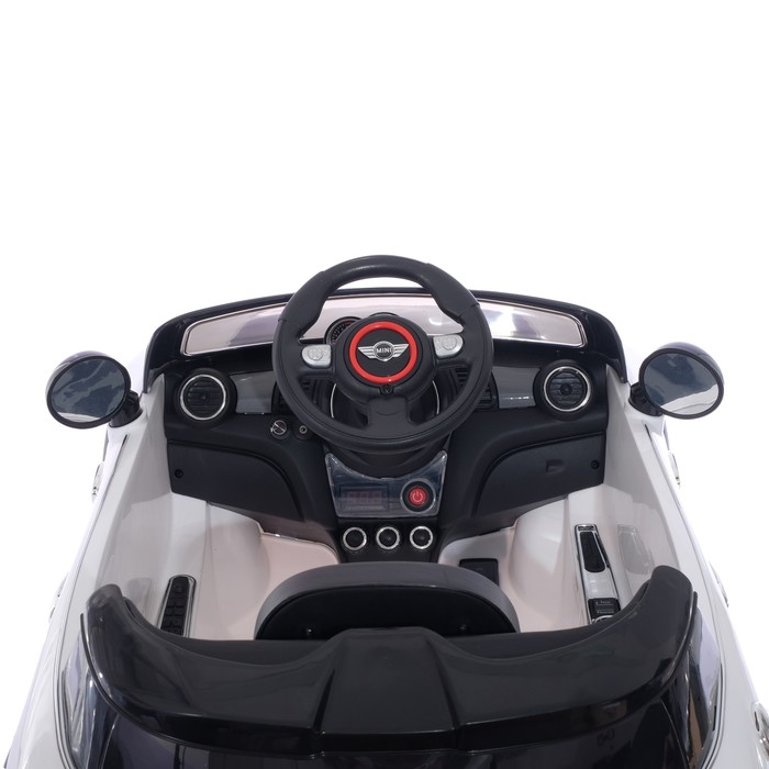 Электромобиль MINI COOPER, цвет белый