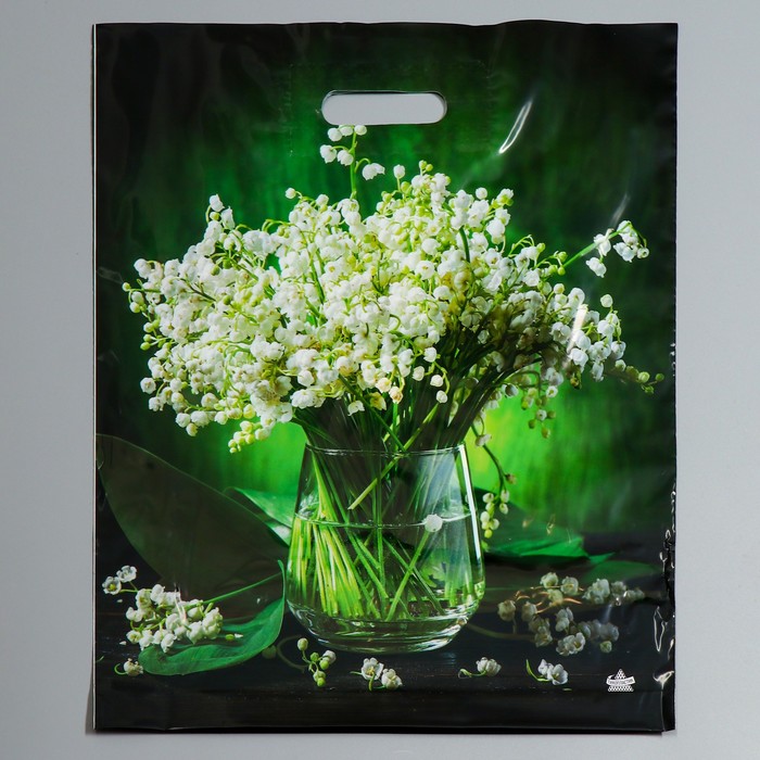 Пакет "Ландыши в вазе", полиэтиленовый с вырубной ручкой, 45 х 38 см, 60 мкм