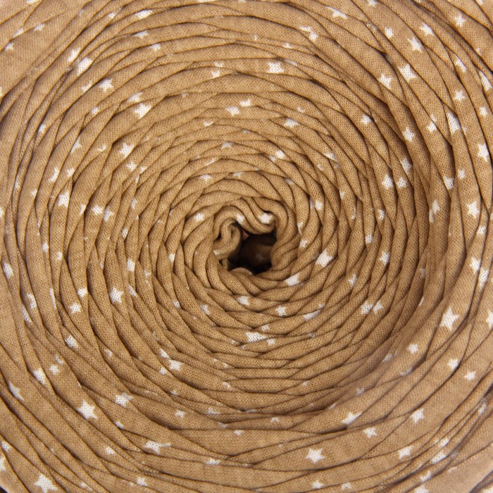 Пряжа трикотажная широкая 85м/350гр, ширина нити 7-9 мм (какао принт-звёзды)