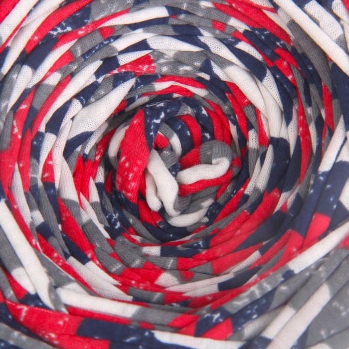 Пряжа трикотажная широкая 85м/350гр, ширина нити 7-9 мм (красный принт-полоска)