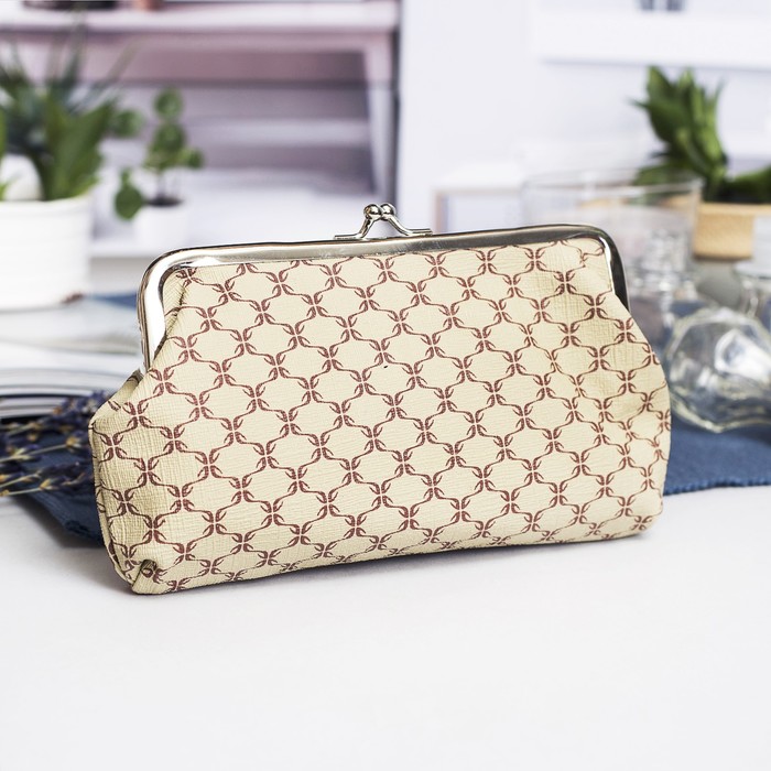 Косметичка-фермуар, отдел на рамке, цвет бежевый