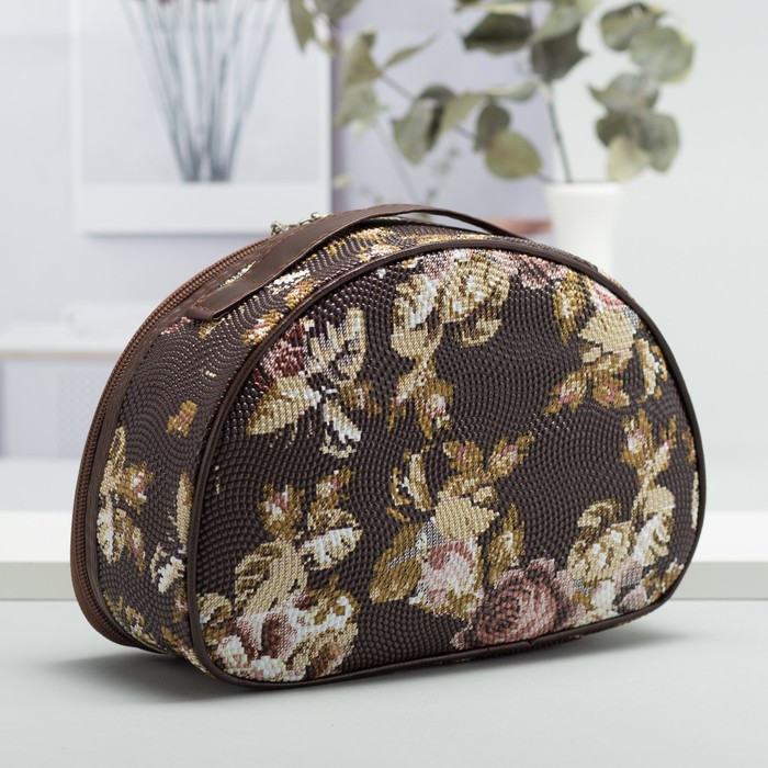 Косметичка-сундучок «Розы», отдел на молнии, зеркало, цвет коричневый