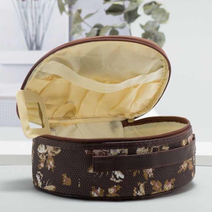 Косметичка-сундучок «Розы», отдел на молнии, зеркало, цвет коричневый