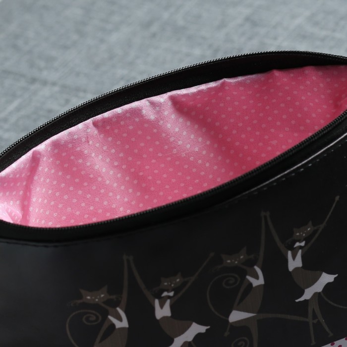 Косметичка простая «Танец», отдел на молнии, цвет чёрный