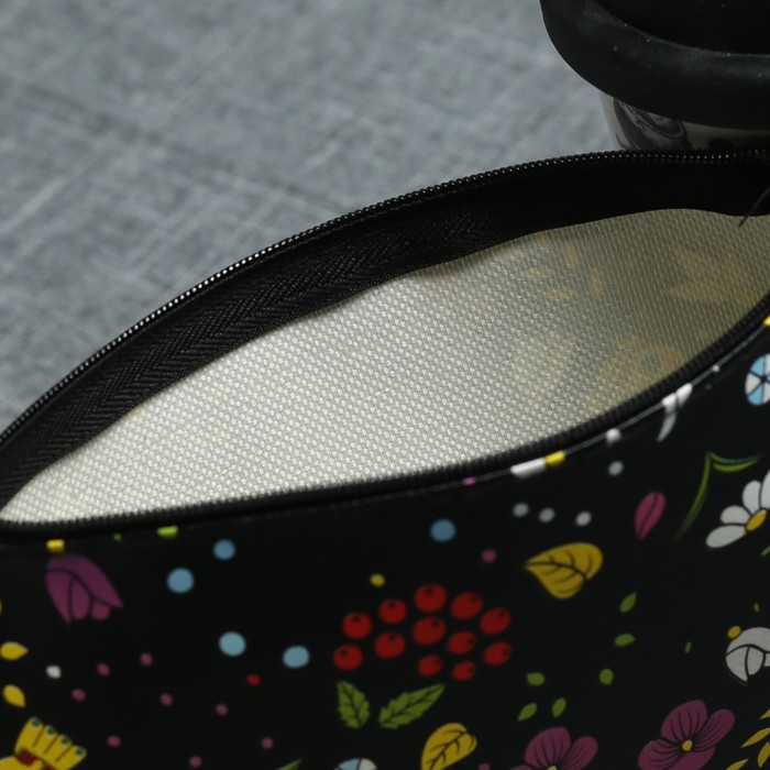 Косметичка простая «Совы», отдел на молнии, цвет чёрный