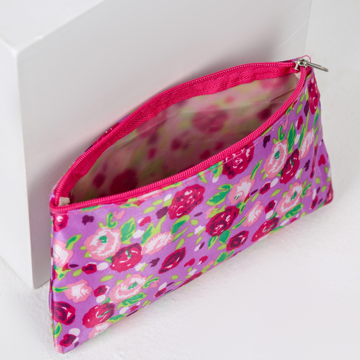 Косметичка простая «Гербера», отдел на молнии, цвет сиреневый