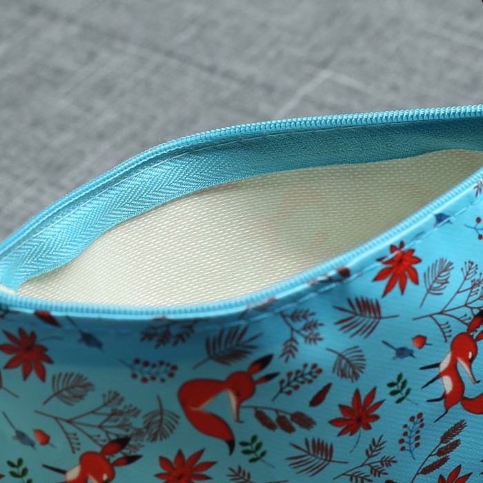 Косметичка простая «Лисички», отдел на молнии, цвет голубой