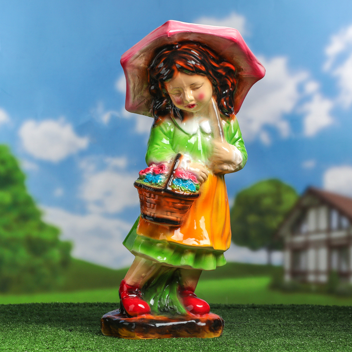 Садовая фигура "Дева с зонтом" микс