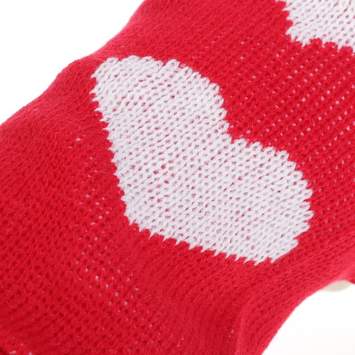 Свитер, размер 18 (по спинке 50 см, обхват груди 40 см), красный с сердечком