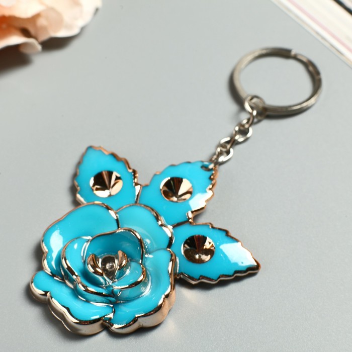 Брелок пластик под металл "Пышная роза" 7х6,5 см