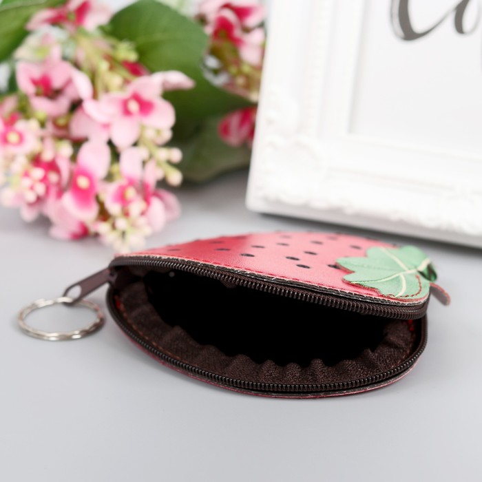 Брелок кошелёк кожзам "Клубничка" 9х10 см