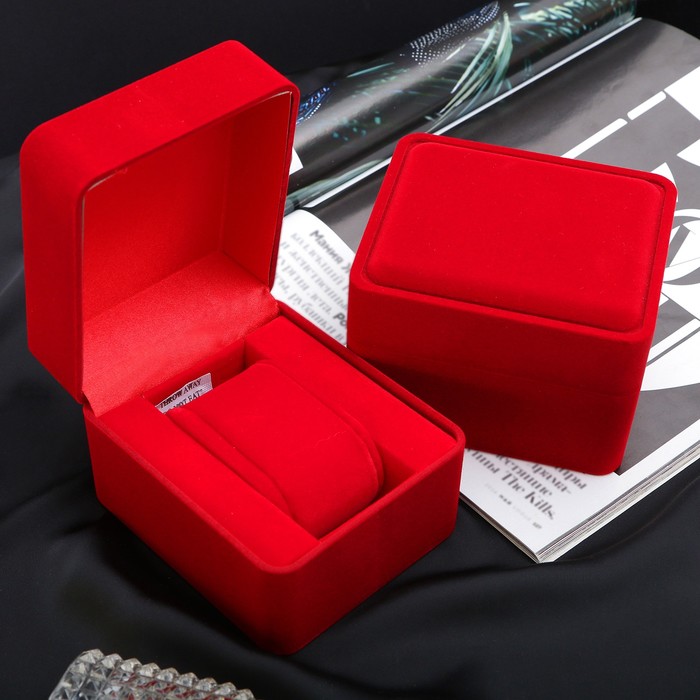 Футляр под браслет/часы "Квадрат" 10*11,5, цвет красный, вставка красная