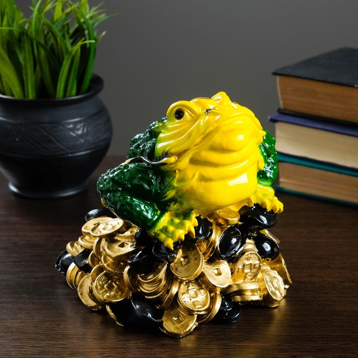 Сувенир "Жаба малая на деньгах" 15х16см