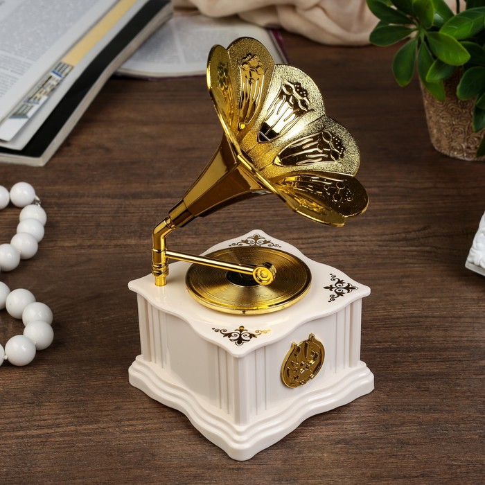 Сувенир пластик музыкальный механический "Граммофон" белый с золотом 18х9х9 см